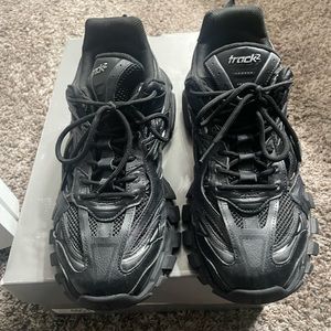 COPY - Men’s Balenciaga track 2 runner